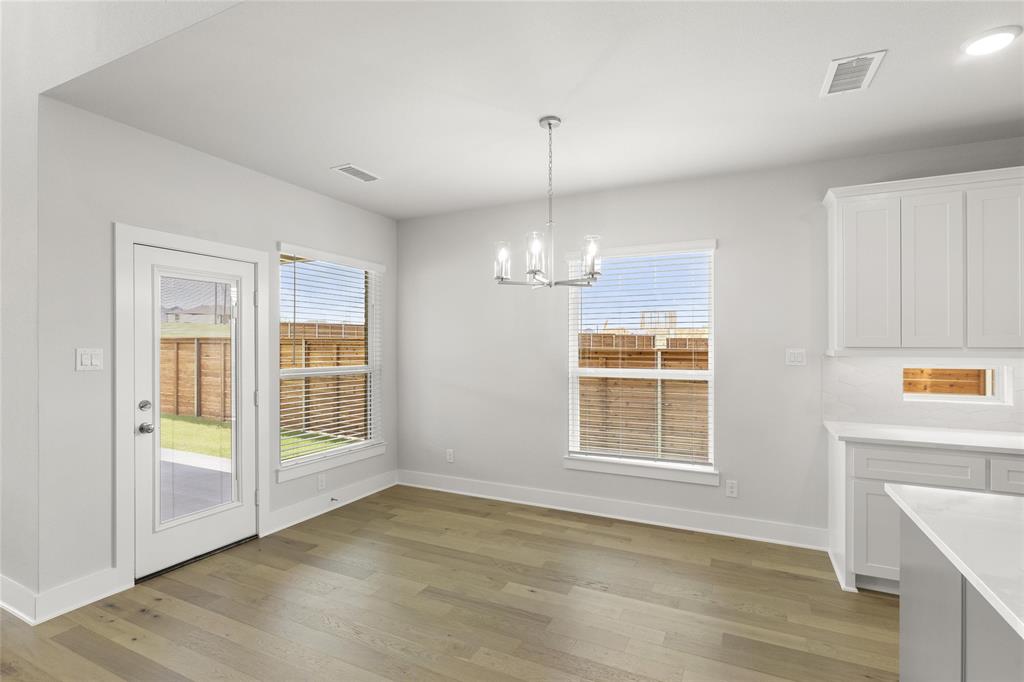 2105 Acorn Creek Circle Property Photo 10