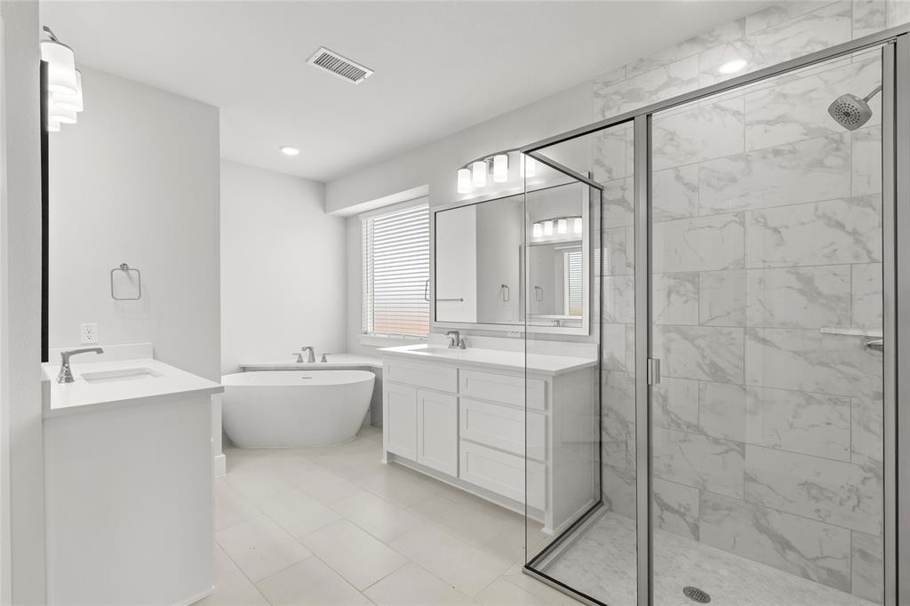 2105 Acorn Creek Circle Property Photo 18