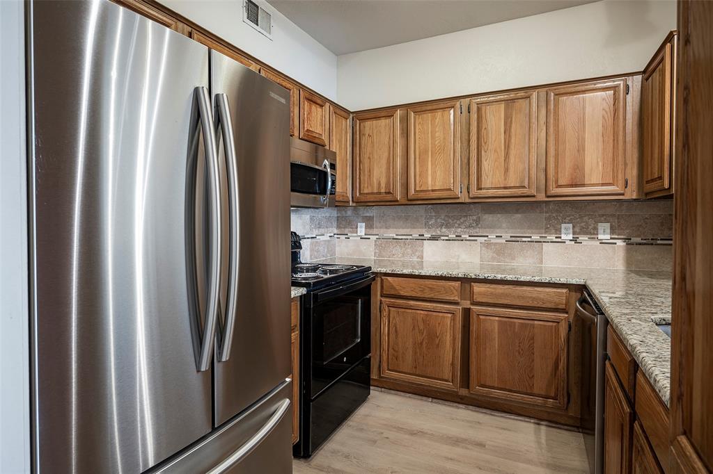 14277 Preston Road Property Photo 16