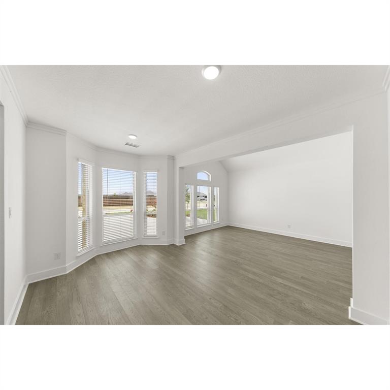 761 Emerald Valley Drive Property Photo 14