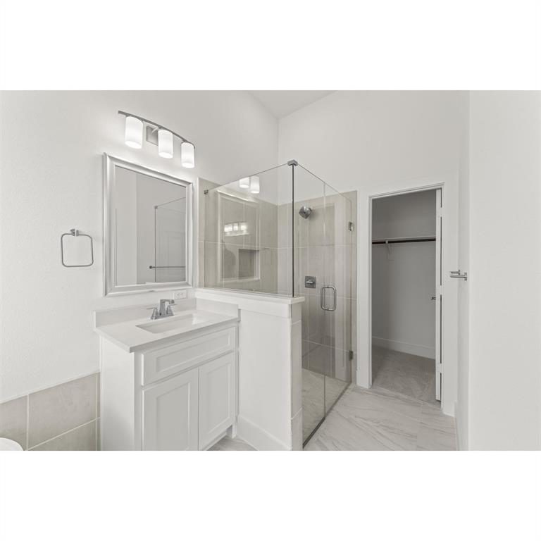761 Emerald Valley Drive Property Photo 31