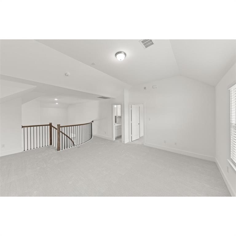 761 Emerald Valley Drive Property Photo 34