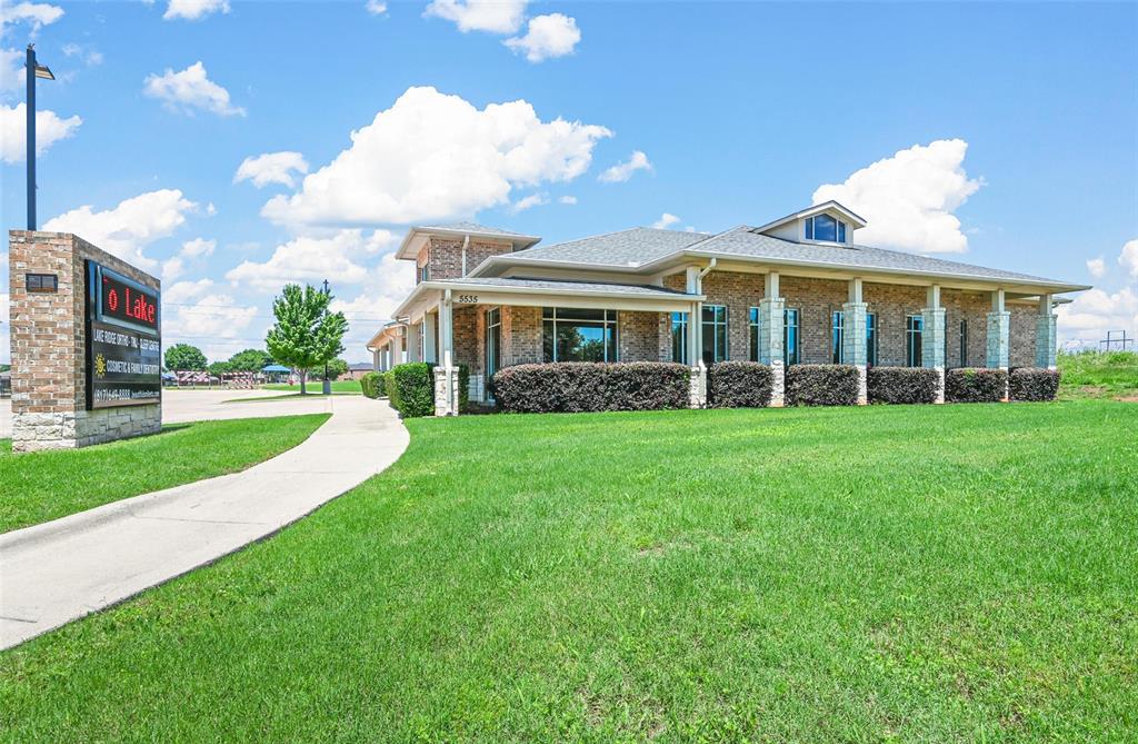 5535 Lake Ridge Parkway Property Photo 2