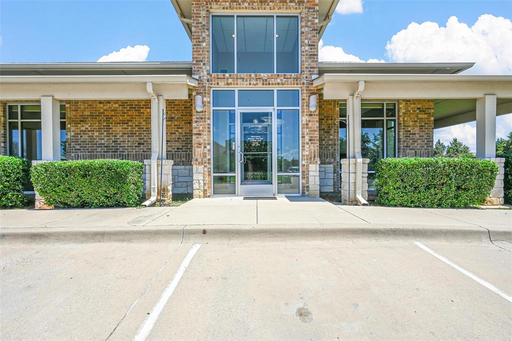 5535 Lake Ridge Parkway Property Photo 3