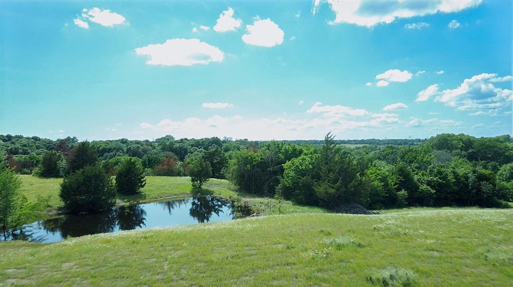 A0557 Real Estate Listings Main Image
