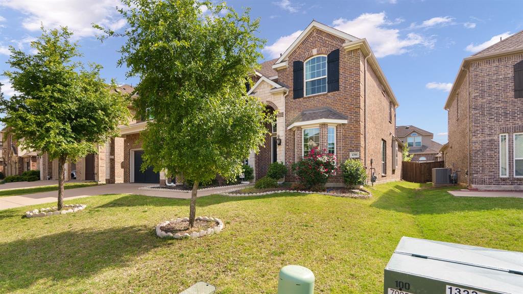 4301 Rainwater Creek Way Property Photo 2