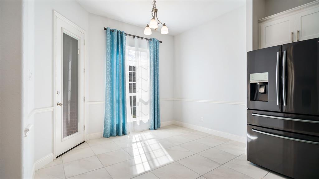 4301 Rainwater Creek Way Property Photo 17