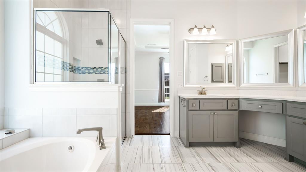 4301 Rainwater Creek Way Property Photo 24