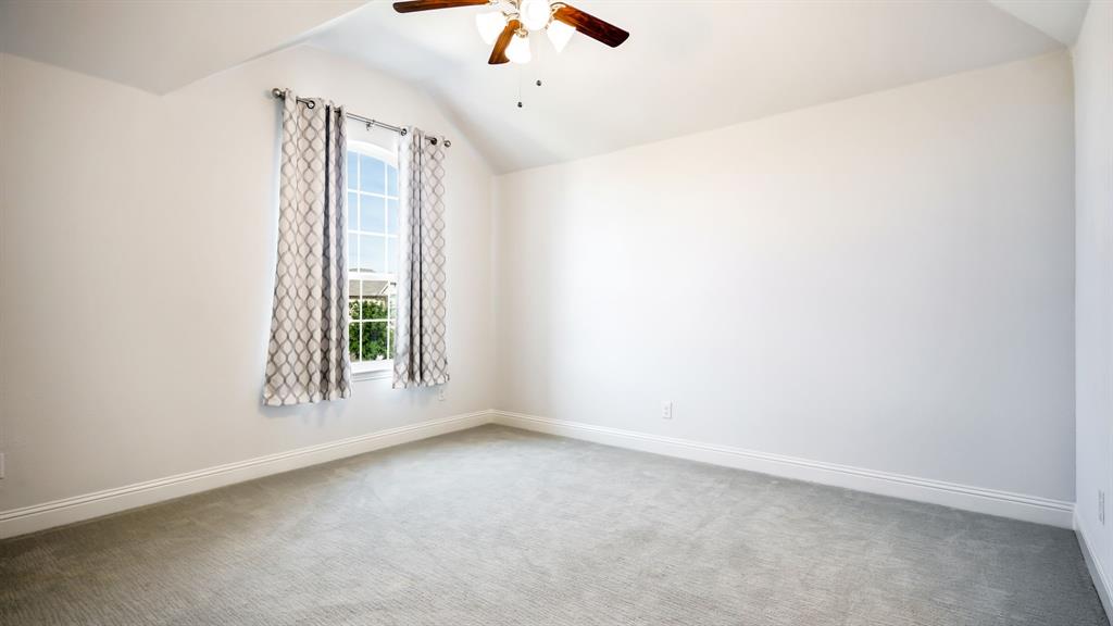 4301 Rainwater Creek Way Property Photo 29