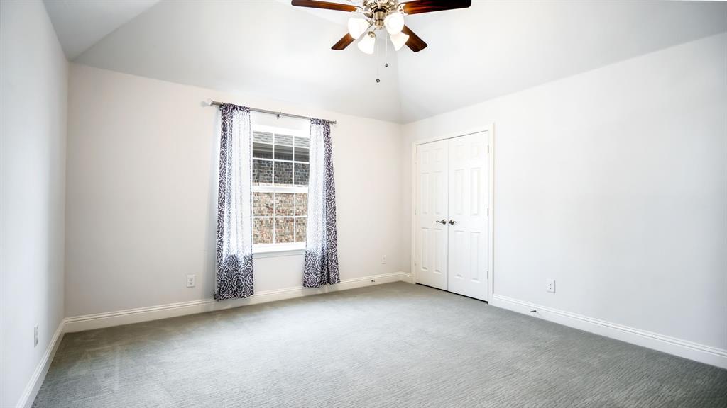 4301 Rainwater Creek Way Property Photo 31