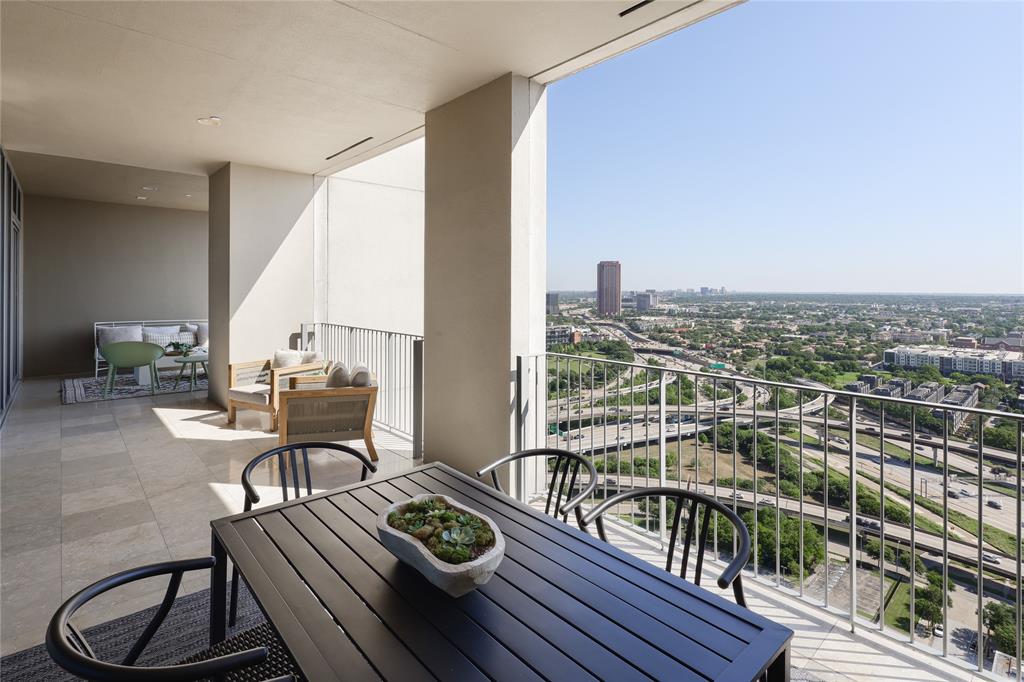 1717 Arts Plaza Property Photo 27