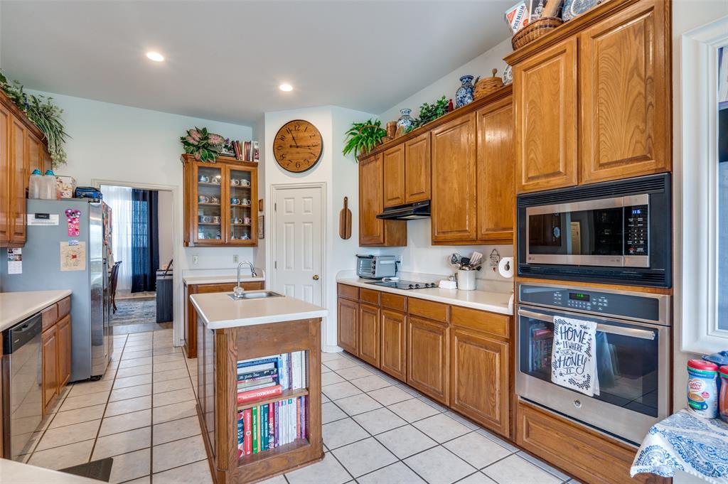 13420 Haslet Court Property Photo 7