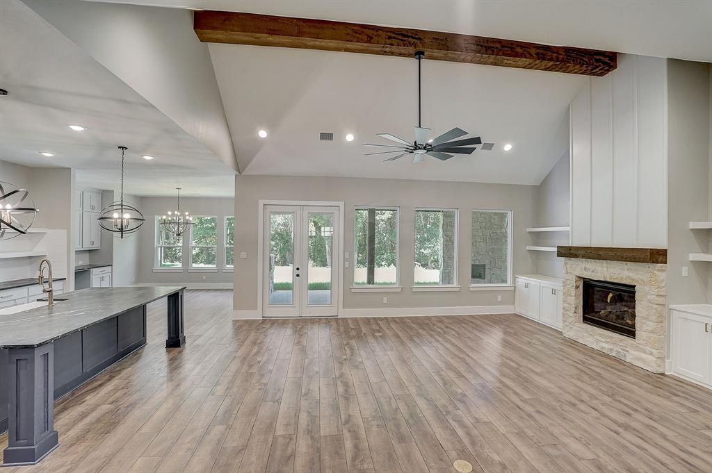 4031 Waters Edge Drive Property Photo 14