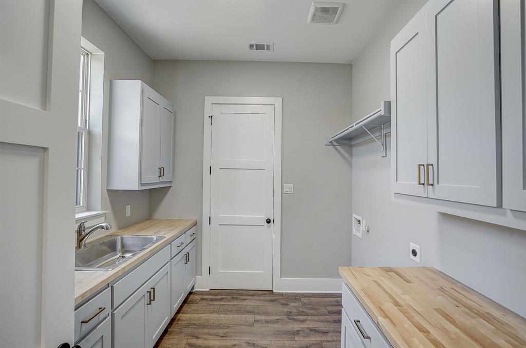 4031 Waters Edge Drive Property Photo 26