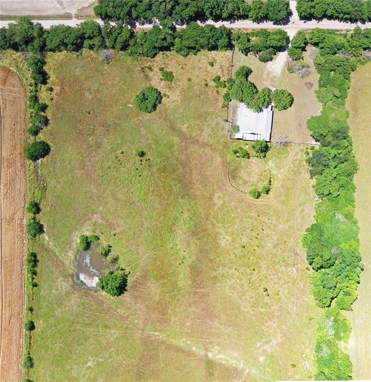 2516 County Road 1017 Property Photo 2