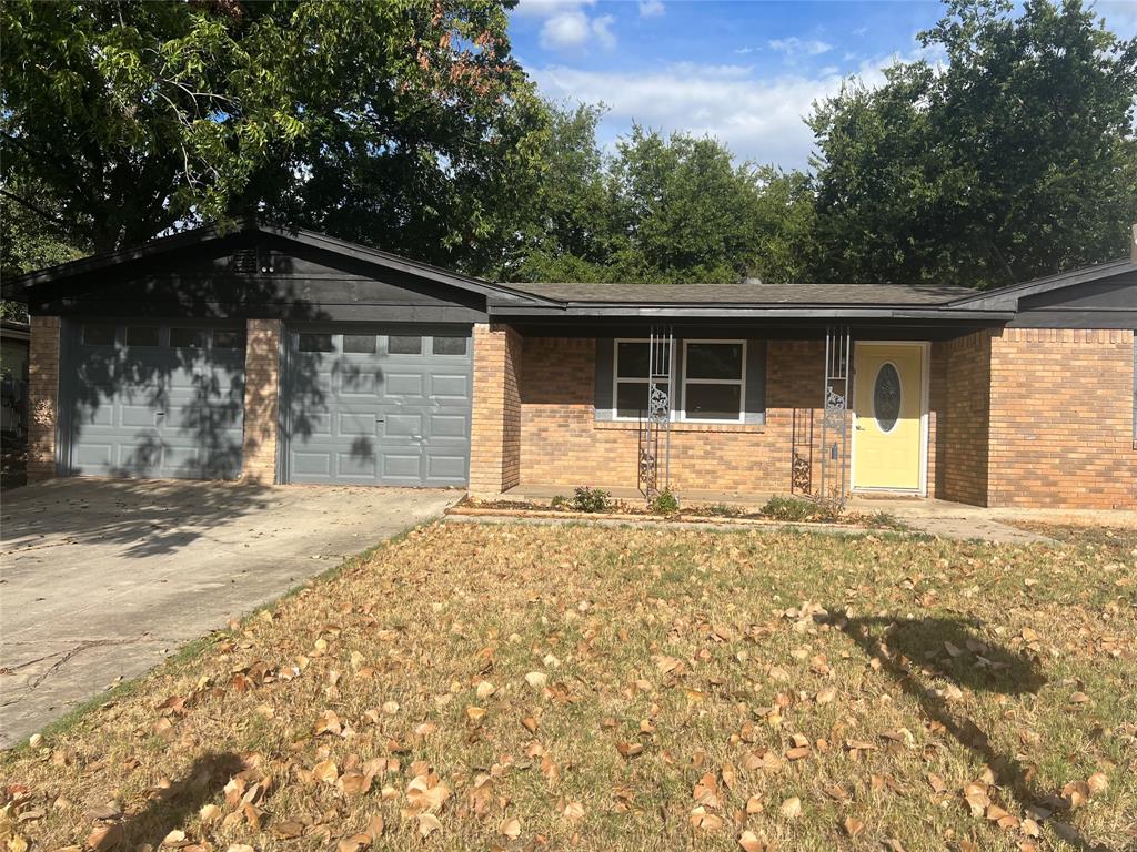 3916 Lakewood Drive Property Photo