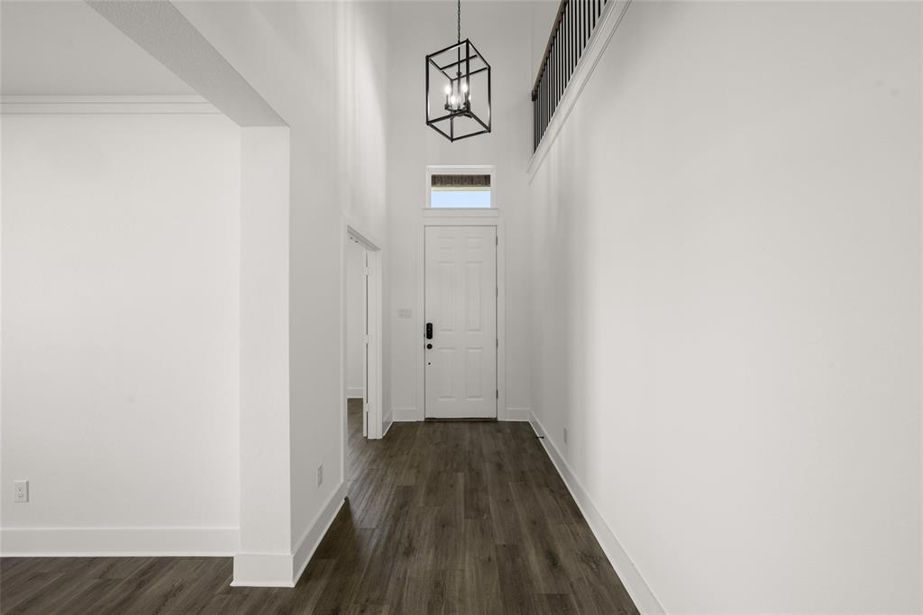 1838 Chadwick Drive Property Photo 3