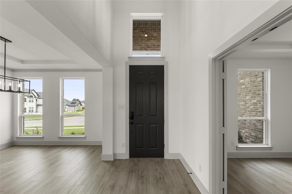 1842 Chadwick Drive Property Photo 3