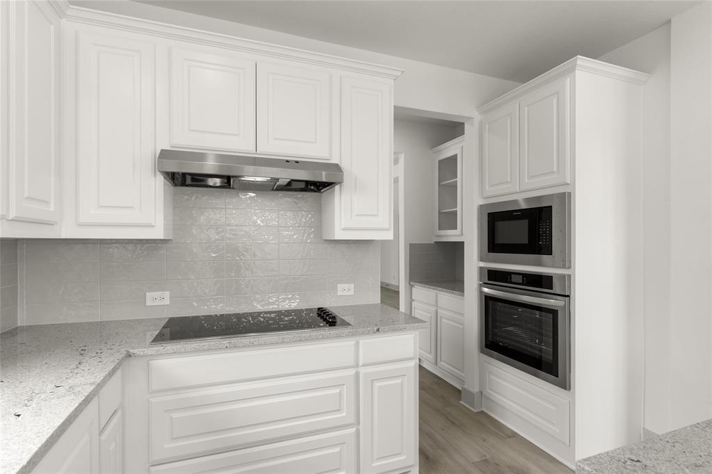 1842 Chadwick Drive Property Photo 10