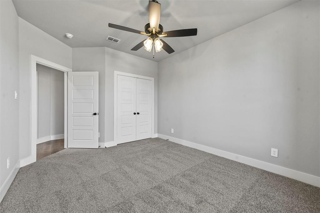 633 Mooney Drive Property Photo 15