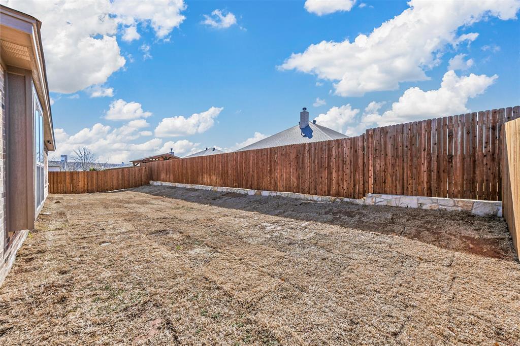 633 Mooney Drive Property Photo 38