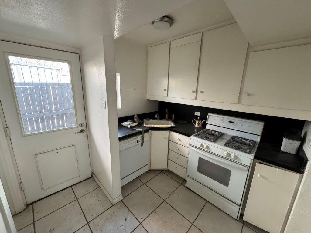 3621 Hawthorne Avenue Property Photo 5