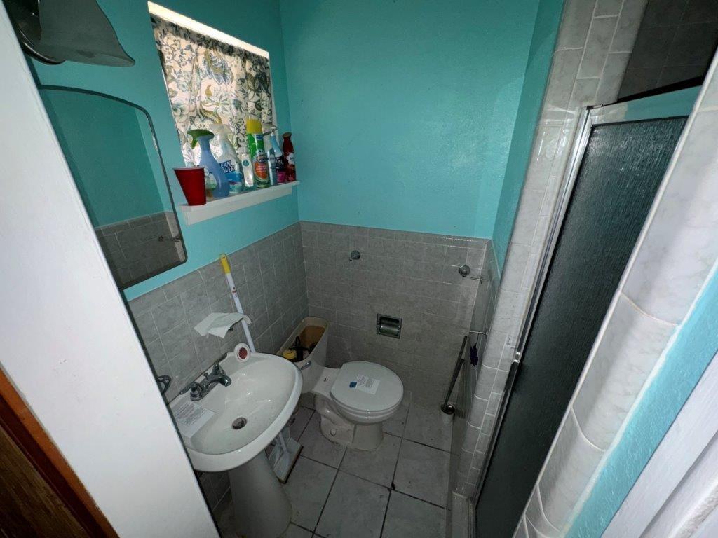 305 Dickey Drive Property Photo 13