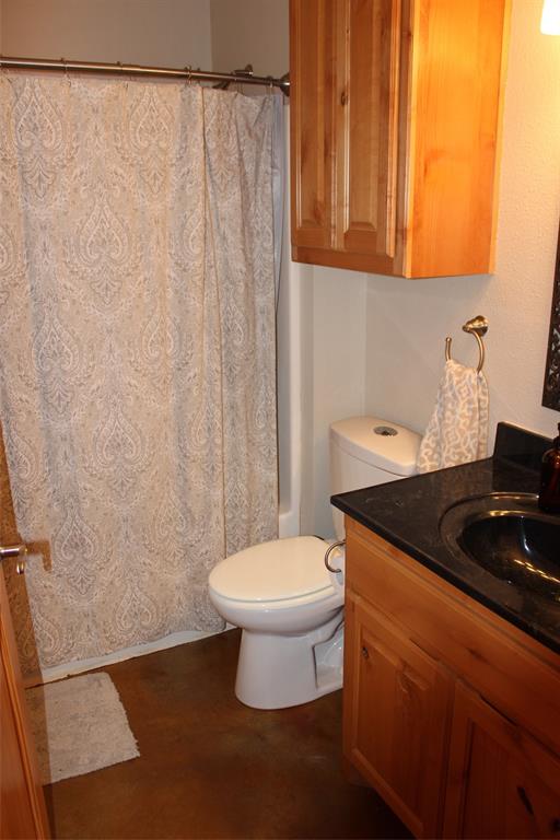 300 County Road 1170 Property Photo 22