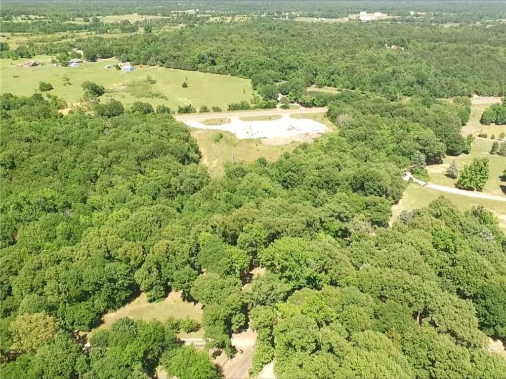 300 County Road 1170 Property Photo 29