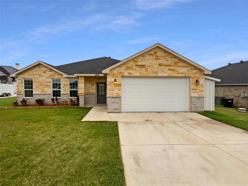 5565 Justine Place Property Photo 1