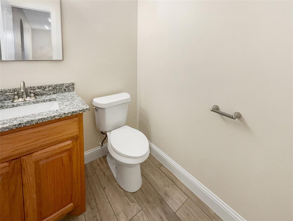 5565 Justine Place Property Photo 8