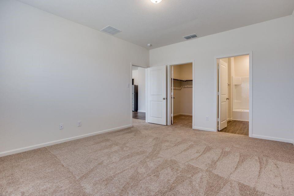 1815 Wolf Run Property Photo 8