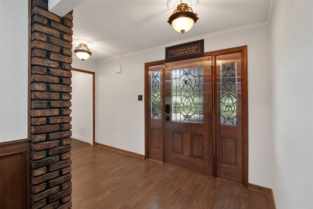 139 Golden Rd. Property Photo 4