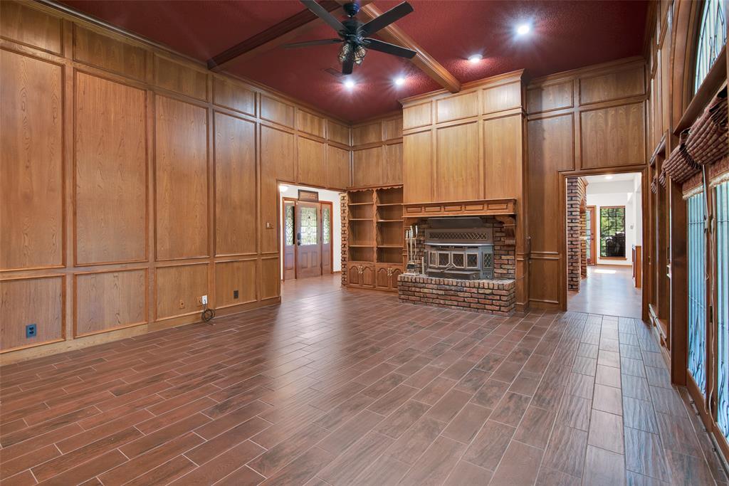 139 Golden Rd. Property Photo 6