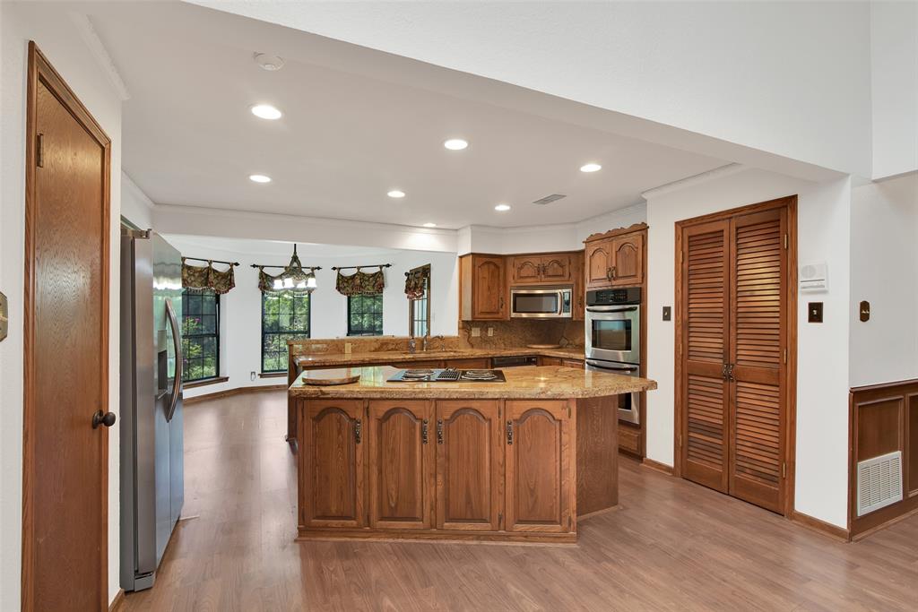 139 Golden Rd. Property Photo 14