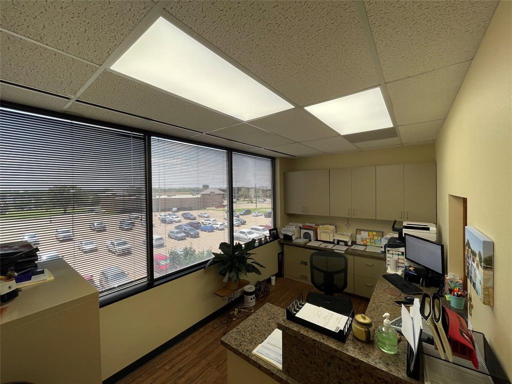 600 E Taylor Street Property Photo 8