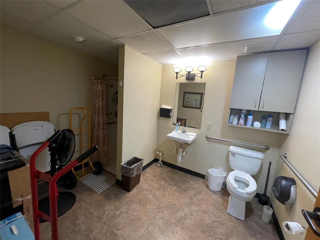 600 E Taylor Street Property Photo 15