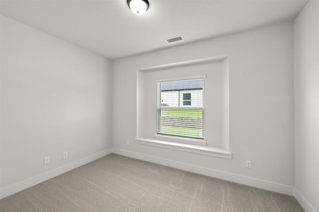 1128 Willow Lake Drive Property Photo 21