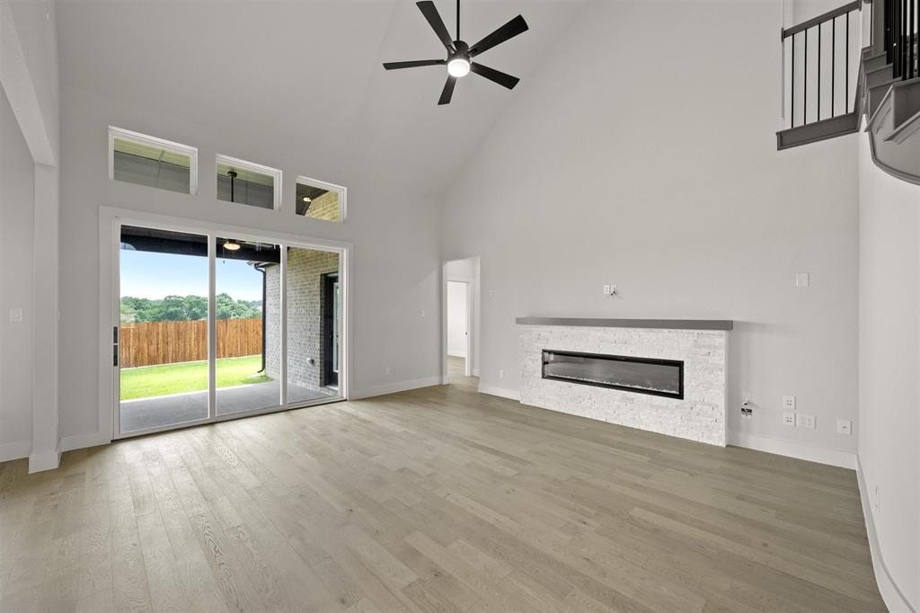 1128 Willow Lake Drive Property Photo 22