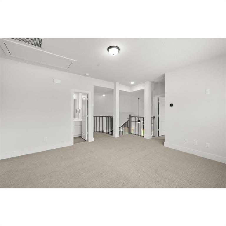 1128 Willow Lake Drive Property Photo 32