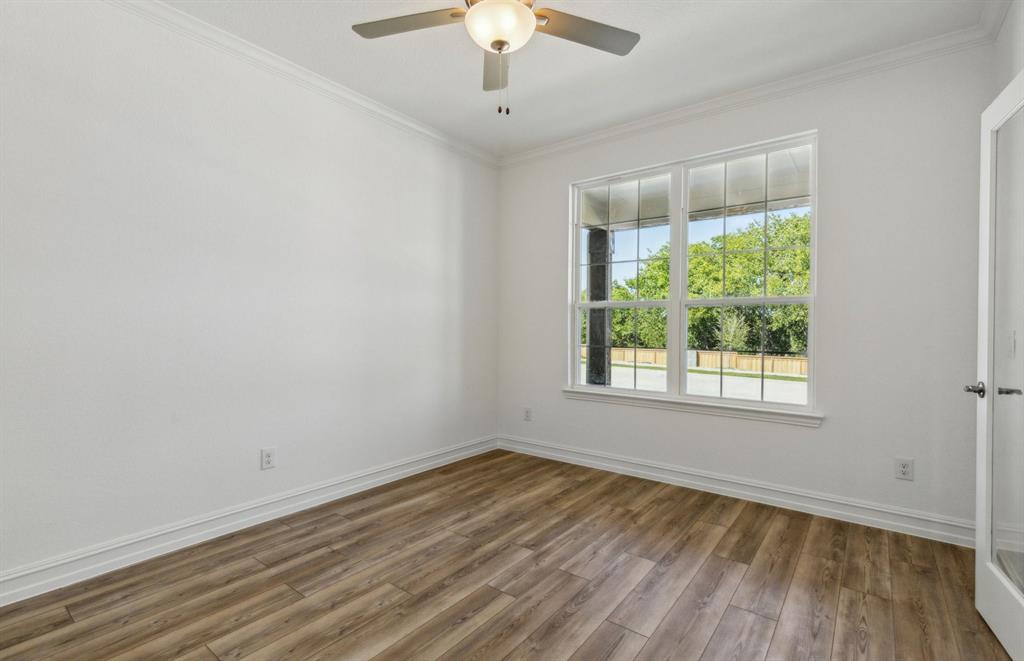 1841 Walpole Way Property Photo 2