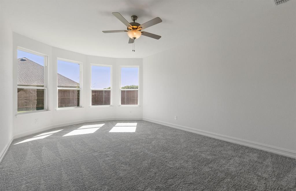 1841 Walpole Way Property Photo 4