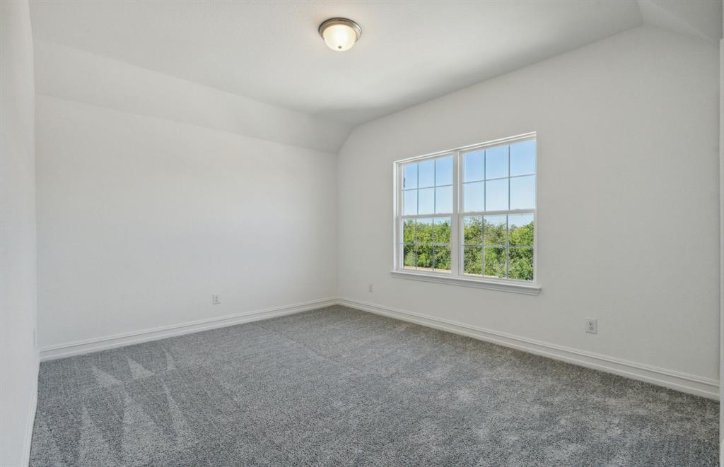 1841 Walpole Way Property Photo 10