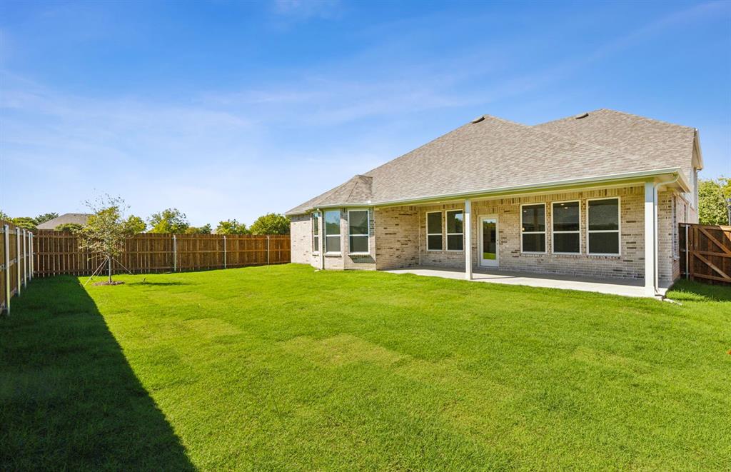 1841 Walpole Way Property Photo 12