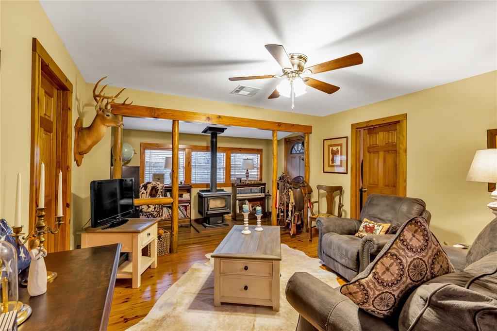 8600 S Highway 281 Highway Property Photo 8