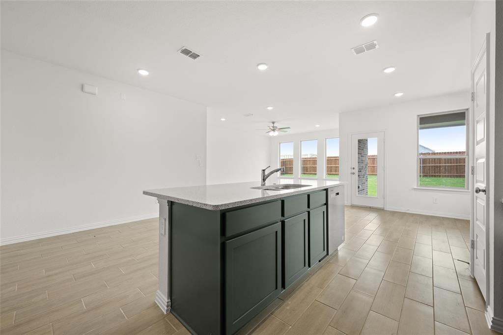 1344 Ackerman Street Property Photo 8