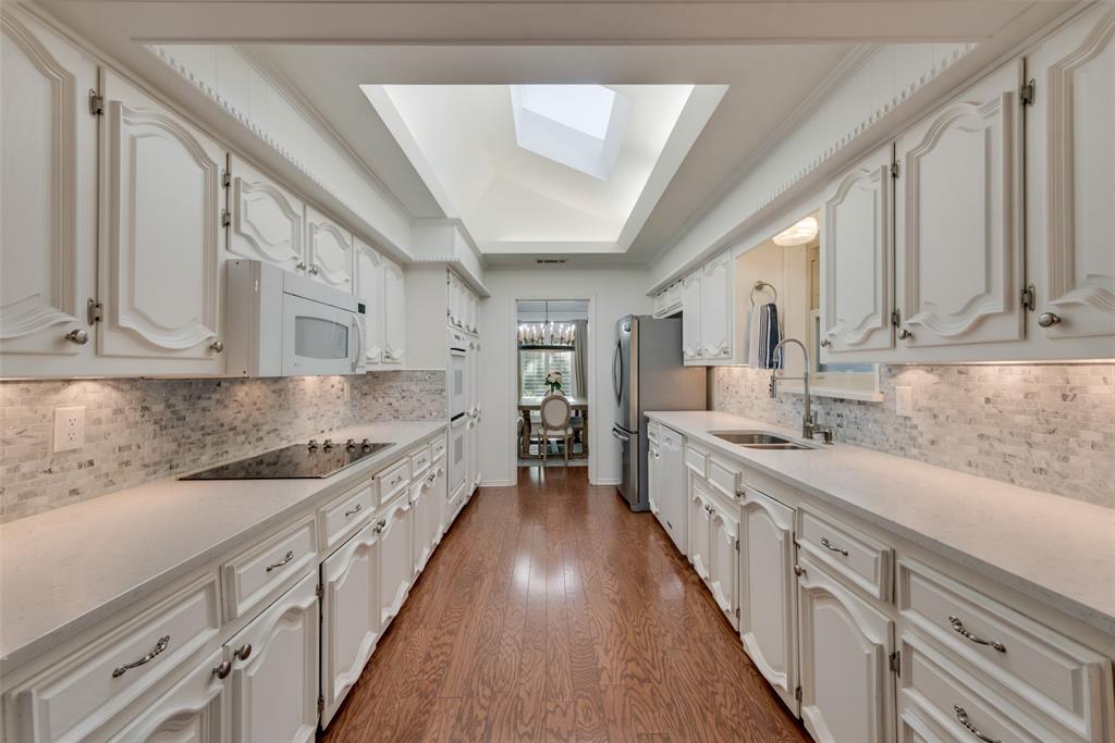9212 Coral Cove Drive Property Photo 13