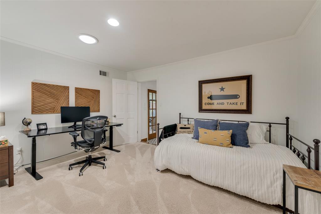 9212 Coral Cove Drive Property Photo 18