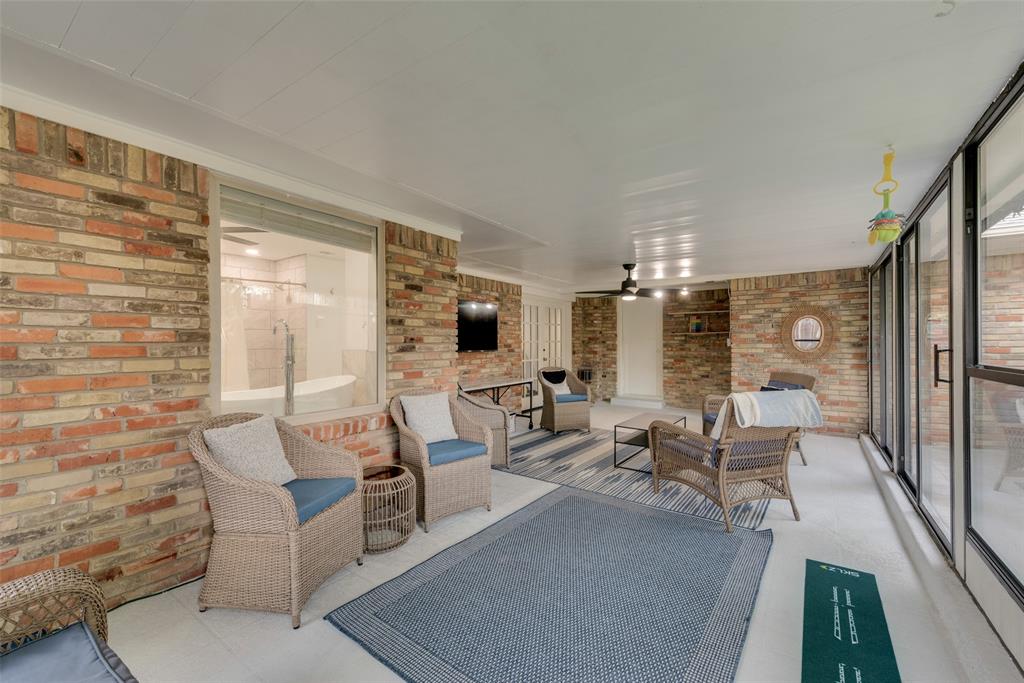 9212 Coral Cove Drive Property Photo 22