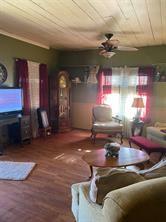 302 N Mesquite Property Photo 2